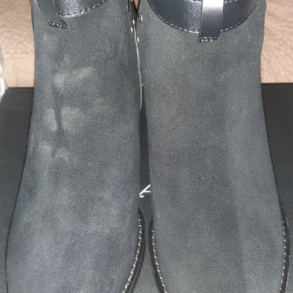 New in box coach Petra black suede studded bootie 9.5 - Picture 4 of 5